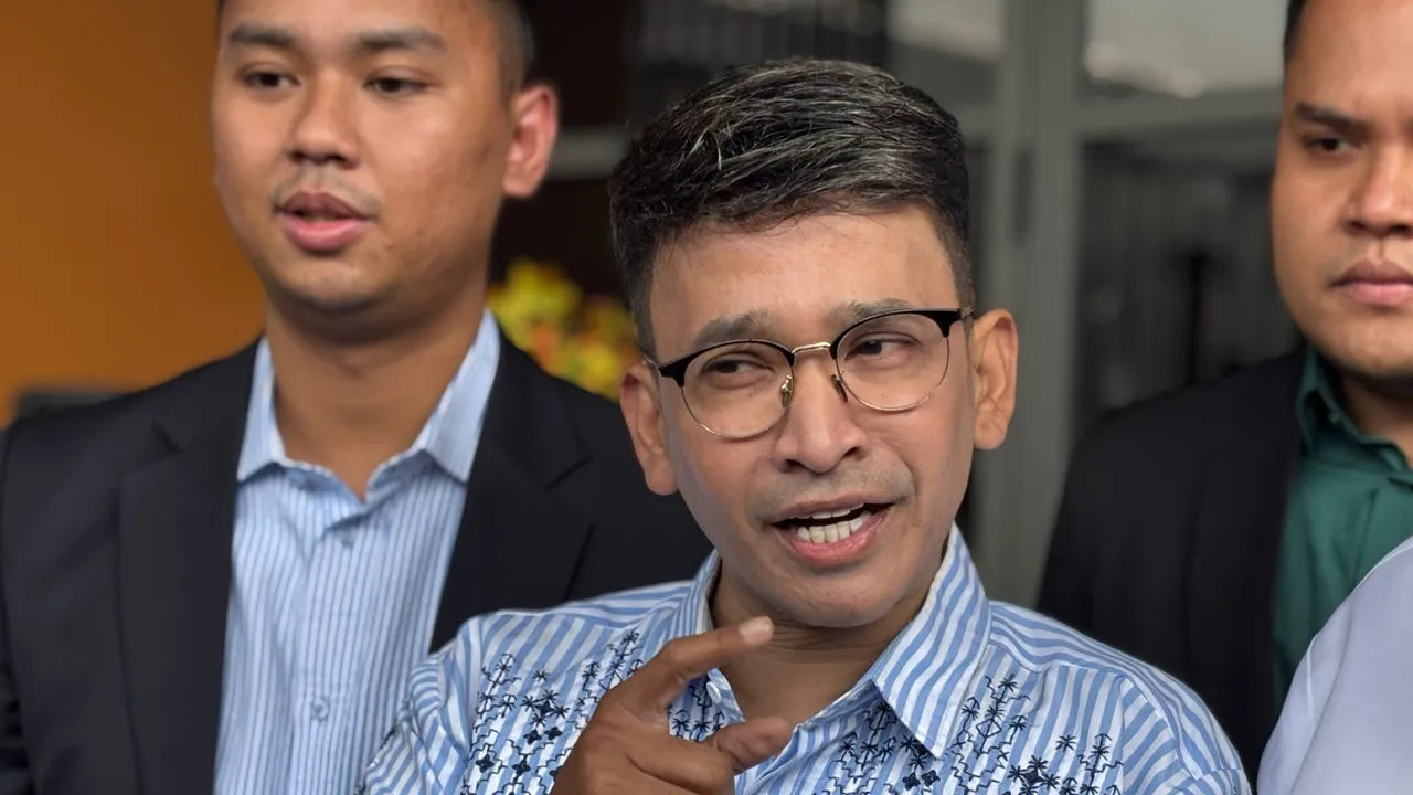 Ruben Onsu Serahkan 61 Bukti di Sidang Hak Asuh Anak Ruben Onsu Serahkan 61 Bukti di Sidang Hak Asuh Anak