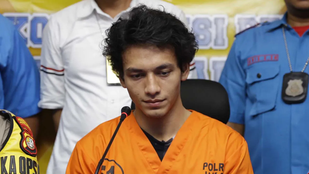 Sadar Akan Kebodohan, Jefri Nichol Ungkap Alasan Pakai Narkoba Sadar Akan Kebodohan, Jefri Nichol Ungkap Alasan Pakai Narkoba