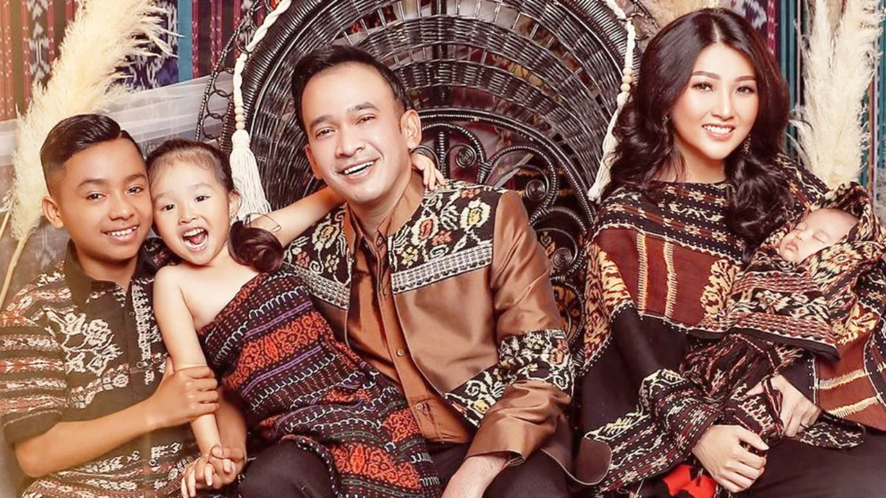 Sah! Bertrand Peto Resmi Menyandang Nama Putra Onsu