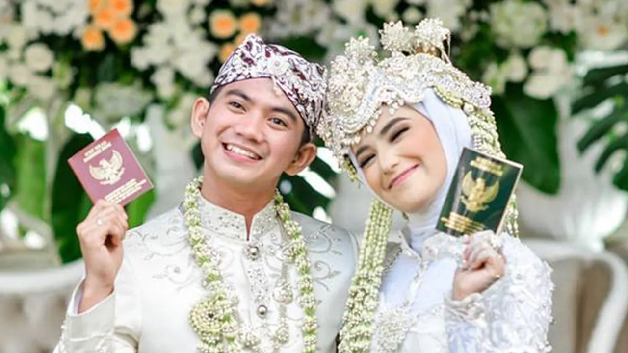 Sahabat Nadya Mustika Bongkar Kisah Pangeran KW yang Enggan Akui Anak Tuan Putri, Sindir Rizki DA? Sahabat Nadya Mustika Bongkar Kisah Pangeran KW yang Enggan Akui Anak Tuan Putri, Sindir Rizki DA?