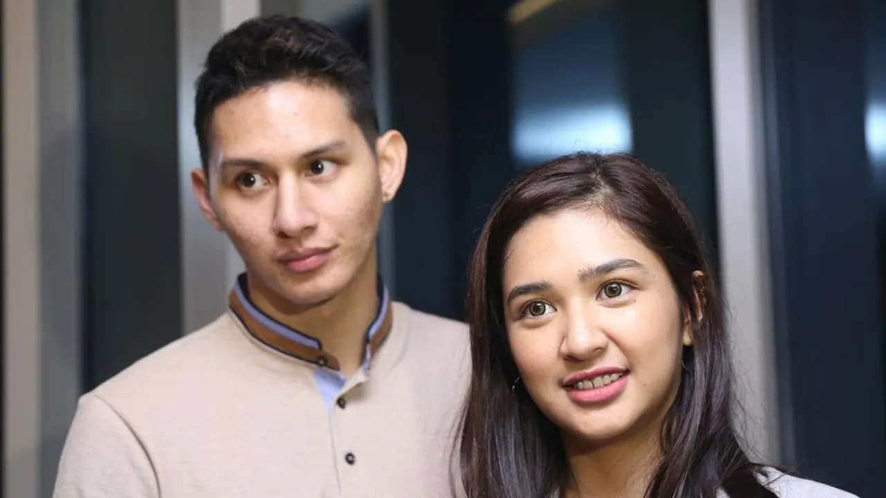 Saling Unfollow Akun Instagram, Mikha Tambayong dan Daniel Wenas Putus?