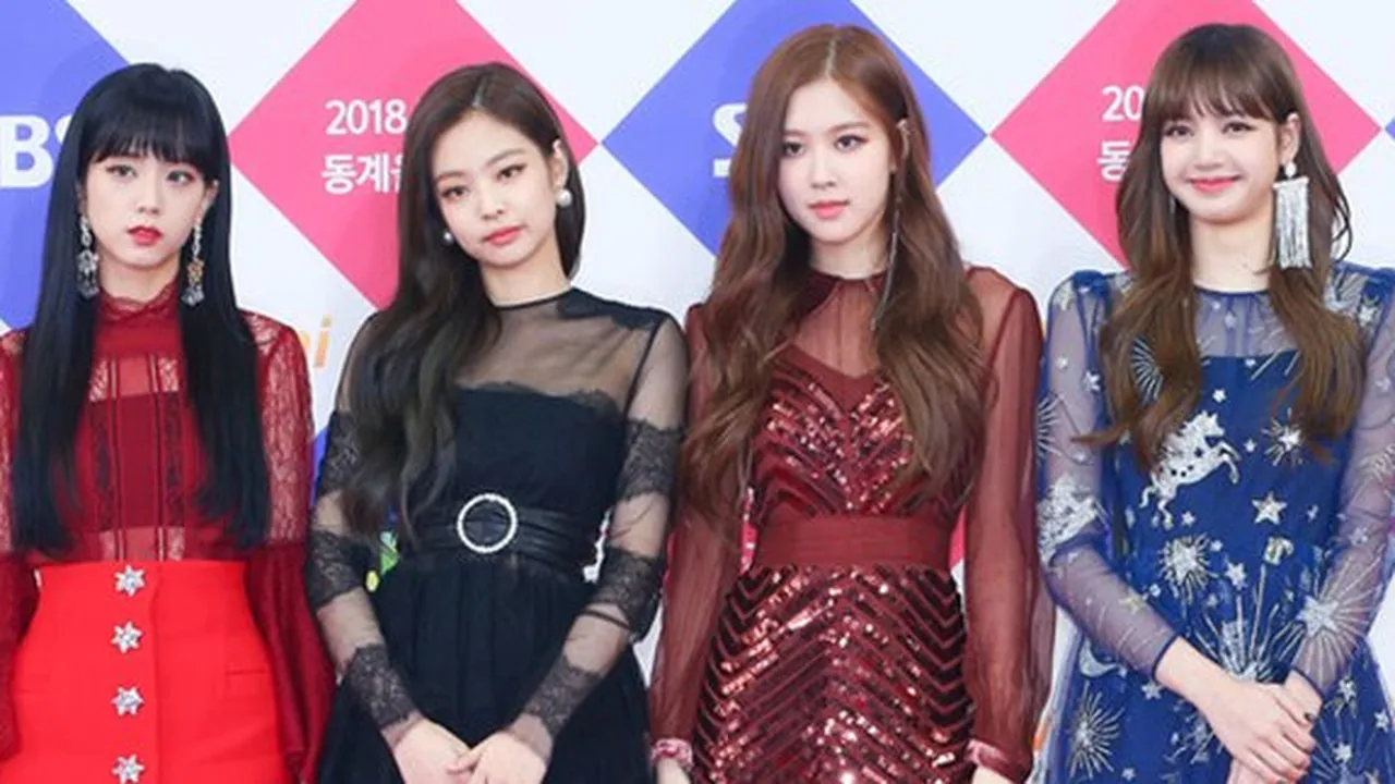 Salut! Antrian BLINKS yang Rapi di Awesome Live Samsung BLACKPINK Fan Meeting