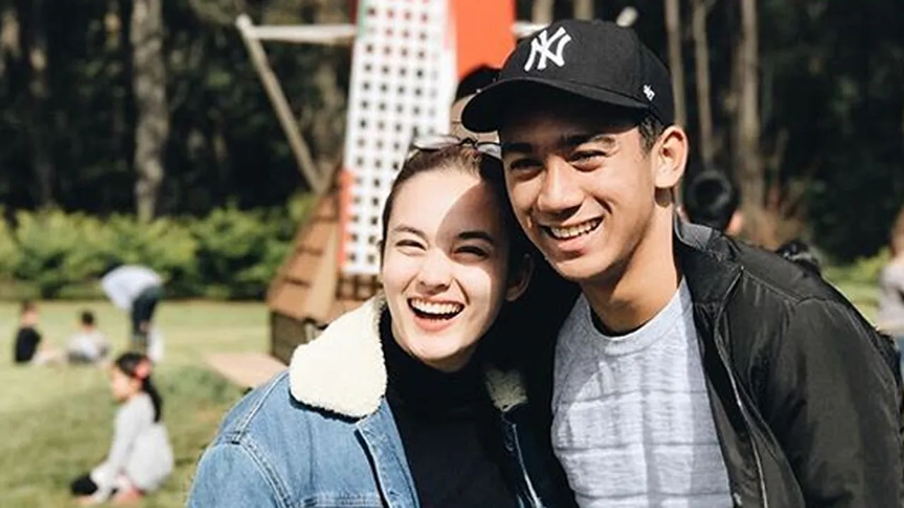 Sama-Sama Hapus Foto Berdua, Chelsea Islan Putus dari Daffa Wardhana?
