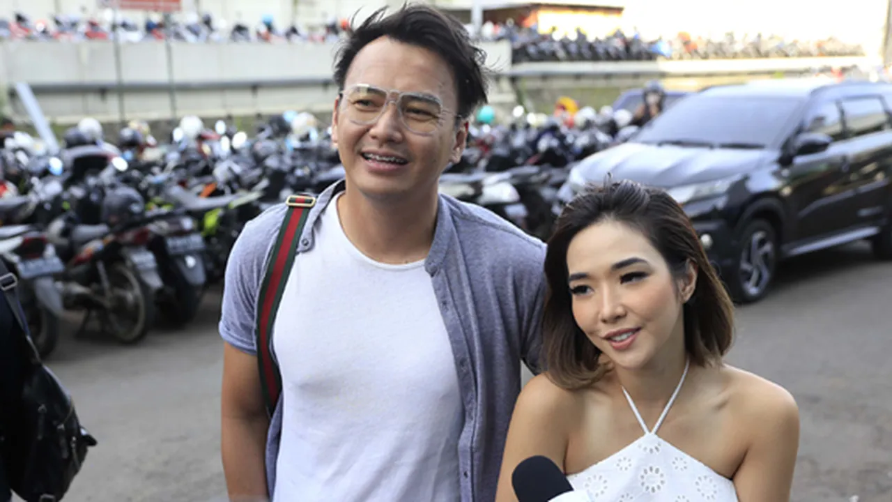 Sama-Sama Posting Curhat Galau, Gisella Anastasia & Wijin Putus?