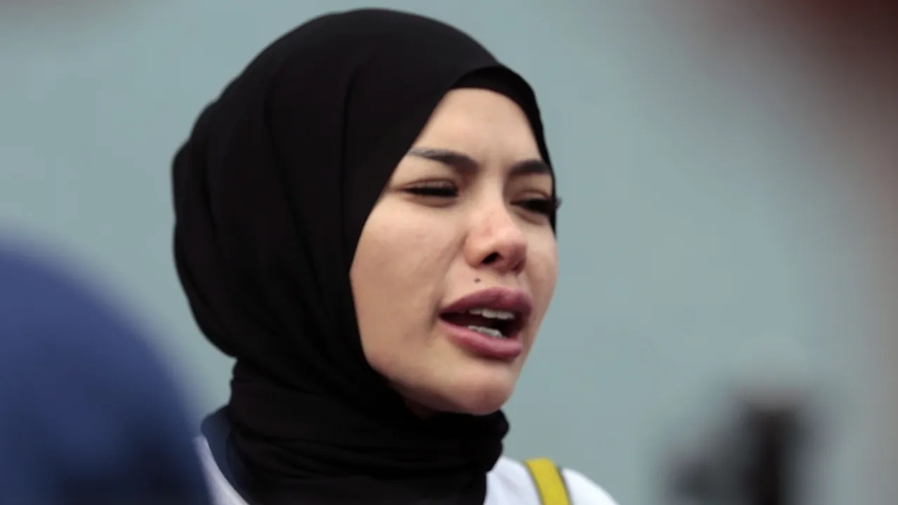 Sama-Sama Tidak Hadir, Sidang Isbat Nikita Mirzani dan Dipo Latief Ditunda