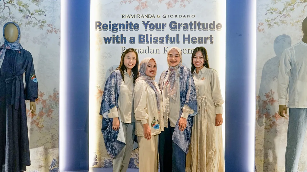 Sambut Ramadan, Desainer Ria Miranda Berkolaborasi dengan Giordano