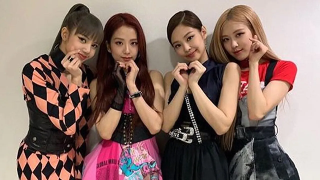 Sambut Tahun Baru, BLACKPINK Beri Kado Tas Branded Mewah Untuk Para Staf Mereka