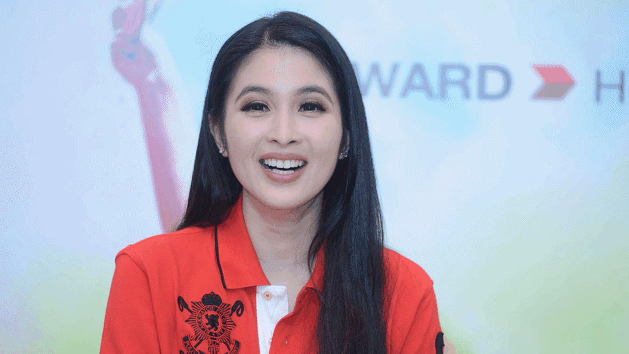 Sandra Dewi Akui Sang Anak Lebih Populer dari Dirinya, Kenapa Ya?
