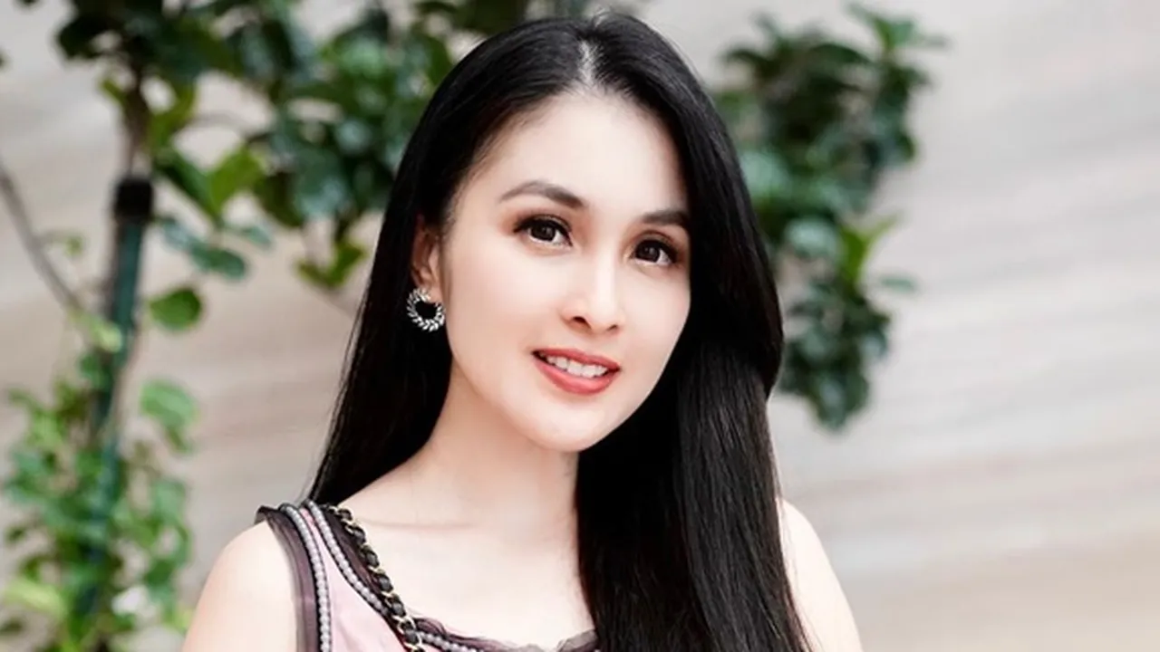 Sandra Dewi Ceritakan Masa Kecilnya yang Selalu Ingin Jadi Nomor Satu