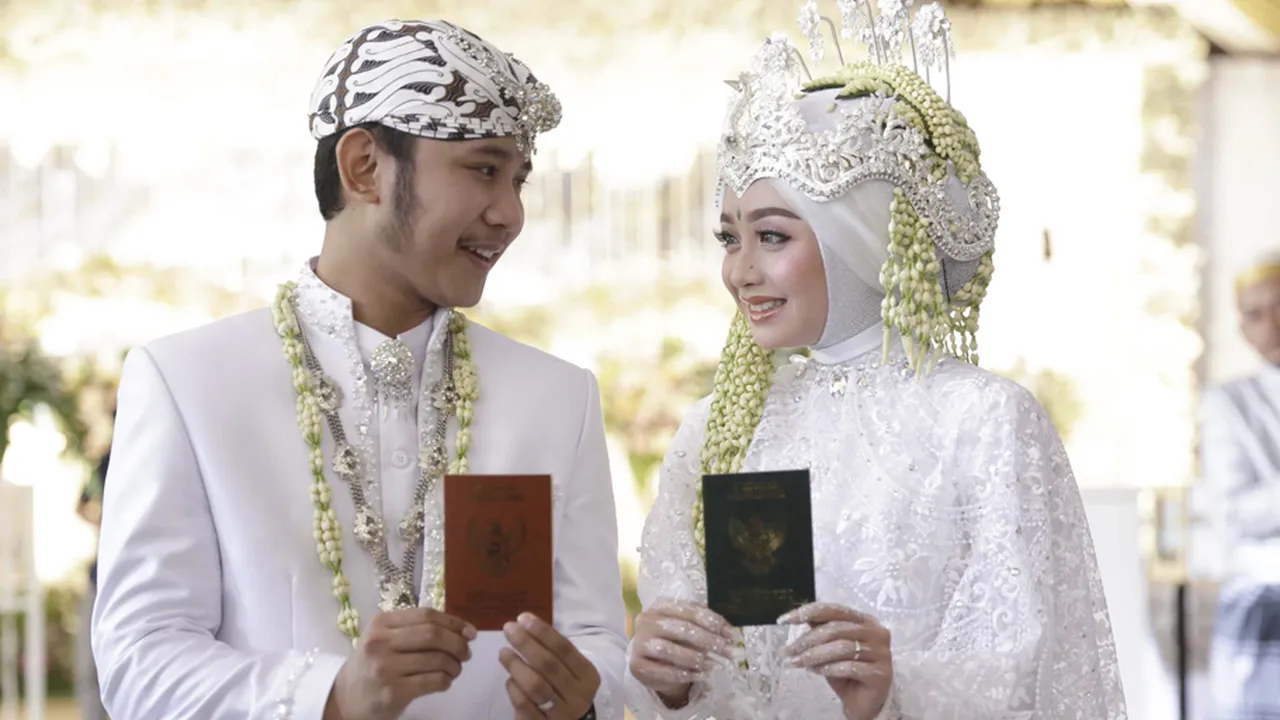 Sang Bunda Tak Hadir di Akad Nikah, Rafly Hanya Bisa Video Call Dengan Menangis
