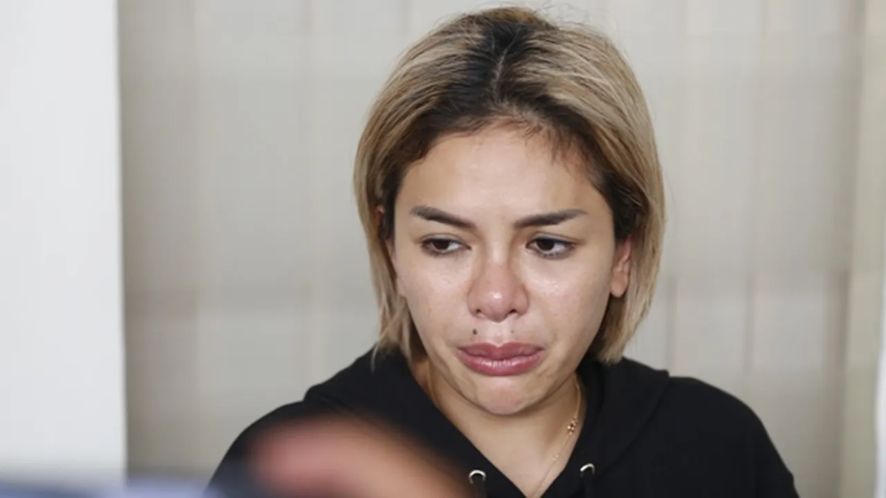 Sangar! Nikita Mirzani Datang ke Pengadilan Kendarai Motor Gede dan Tanpa Pengawalan Sangar! Nikita Mirzani Datang ke Pengadilan Kendarai Motor Gede dan Tanpa Pengawalan