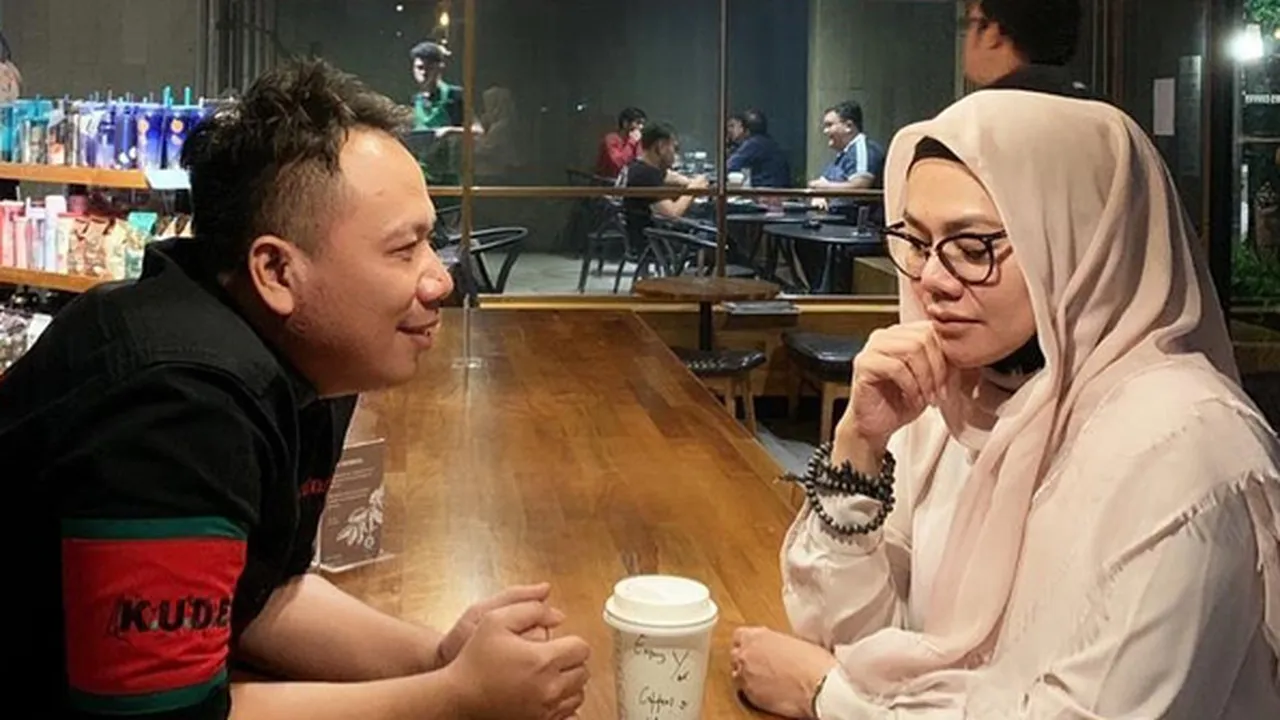Sarita Abdul Mukti Dekat dengan Vicky Prasetyo, Anak: Jangan!