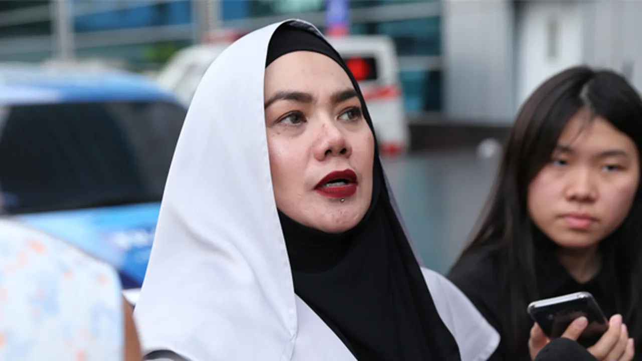 Sarita Tanggapi Isu Shafa Harris Check In Berdua dengan Bastian Steel