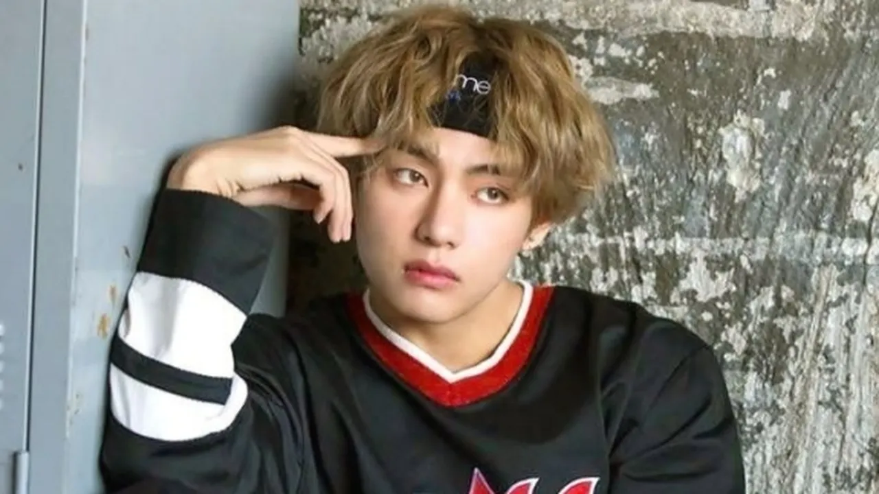 Sasaeng Fan Sebarkan Data Pribadi V BTS di YouTube, ARMY Tidak Tinggal Diam
