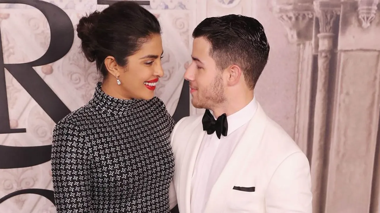 Sebelum Nick Jonas Beri Cincin Tunangan Ternyata Priyanka Chopra Tebar Kode Ini