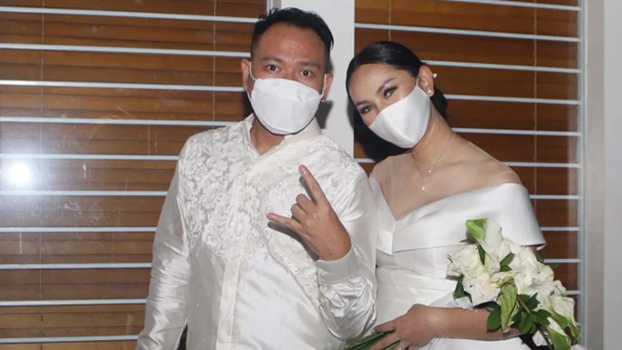 Sebelum Resmi Lamar Kalina Ocktaranny, Vicky Prasetyo Sempat Minta Doa Deddy Corbuzier