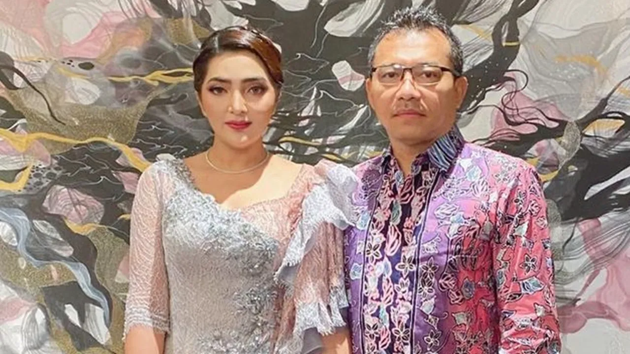 Sebentar Lagi Punya Cucu, Anang Hermansyah dan Ashanty Tak Mau Dipanggil Kakek Nenek Sebentar Lagi Punya Cucu, Anang Hermansyah dan Ashanty Tak Mau Dipanggil Kakek Nenek