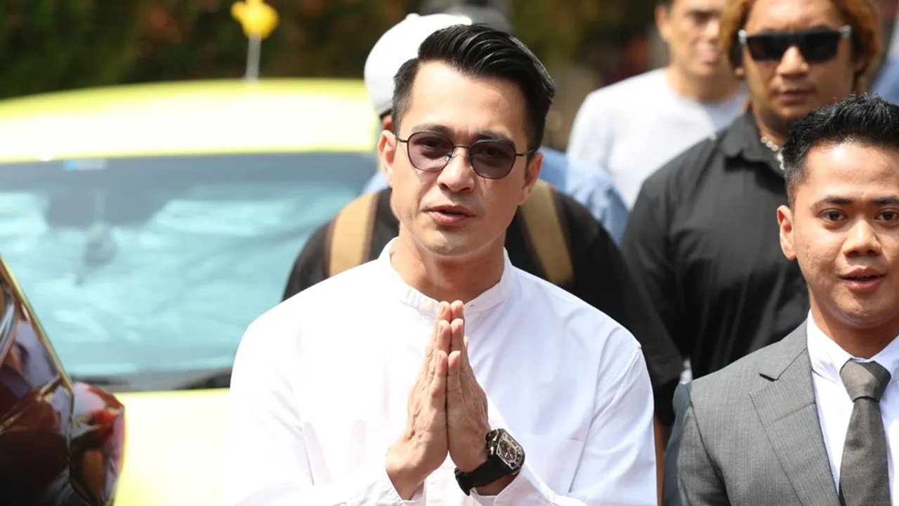Sebulan Lebih Terpisah, Eza Gionino Ungkap Kerinduan Mendalam pada Anak Sebulan Lebih Terpisah, Eza Gionino Ungkap Kerinduan Mendalam pada Anak