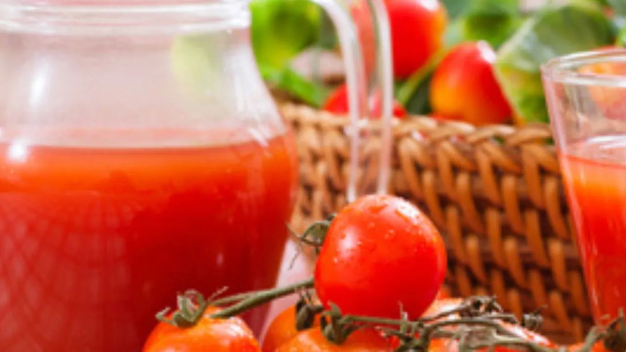 Segarnya Minuman Tomat, Solusi Sehat untuk Penderita Kolesterol Tinggi