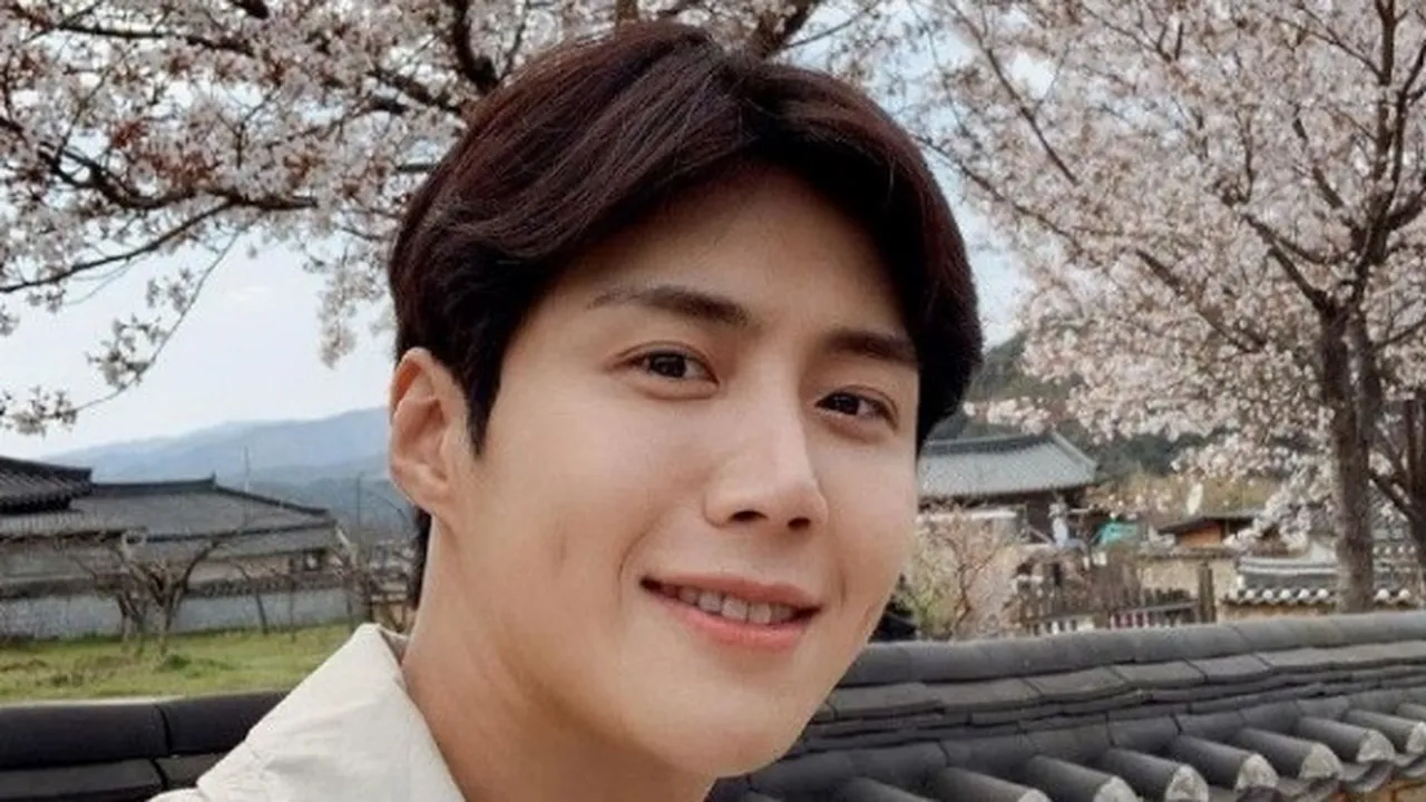 Segera Comeback, Kim Seon Ho Jadi Pemeran Utama Di TOUCHING THE VOID