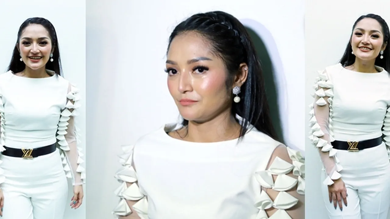 Segera Menikah, Ini Bocoran Konsep Wedding Siti Badriah Dari Pingit Sampai Gaun