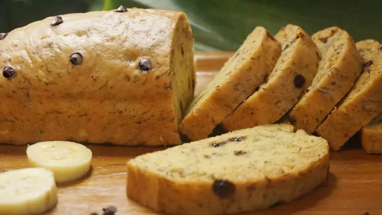 Sehat dan Lezat, Nikmati Bolu Pisang Putih Telur Bebas Kolesterol dengan Resep Ini