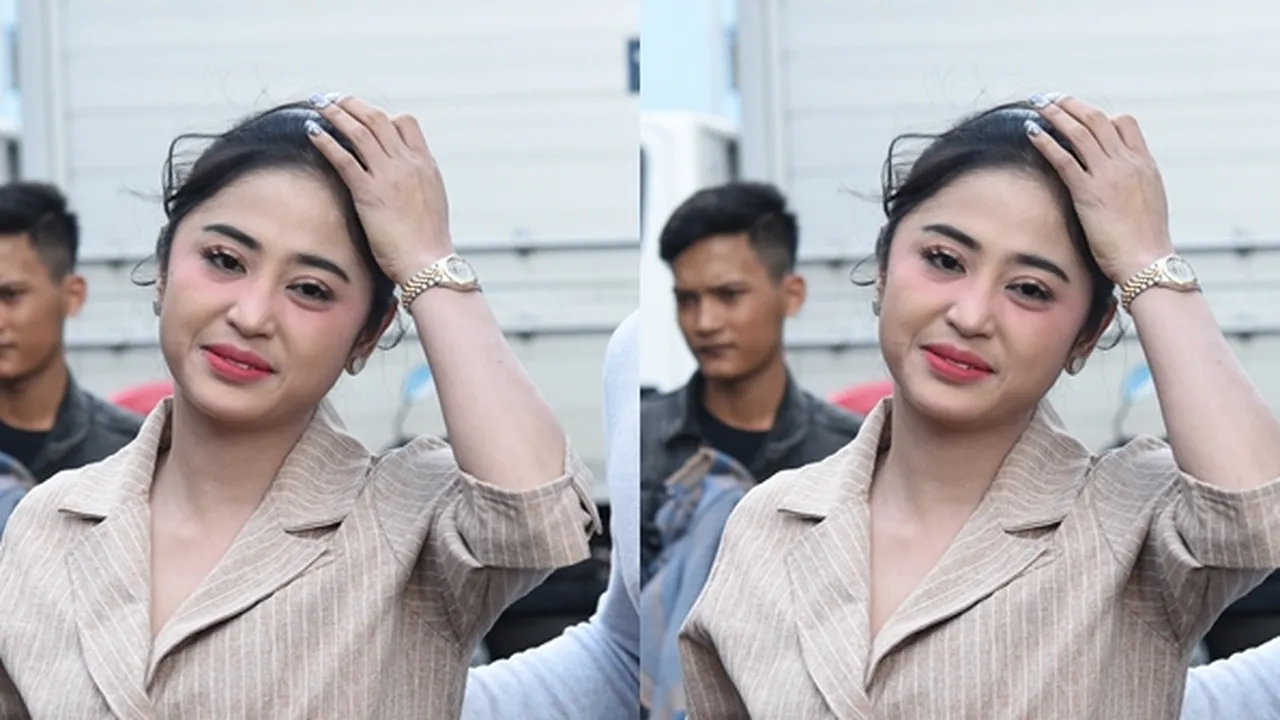 Sejak Kepergian Ayah, Dewi Perssik Kehilangan Orang Nomor 1 yang Menontonnya di TV