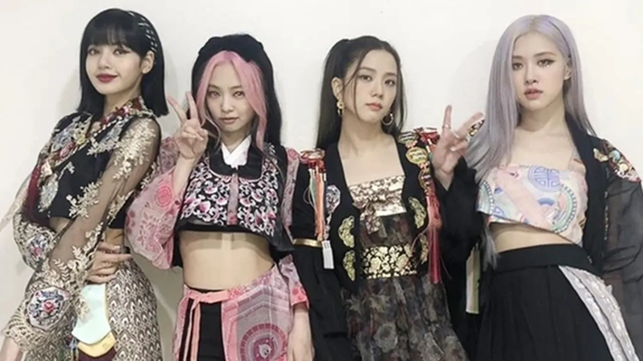 Nggak Cuma Kostum Perawat Jennie Saja yang Tuai Kritik, Ini 5 Kontroversi BLACKPINK Lainnya dalam Hal Berpakaian