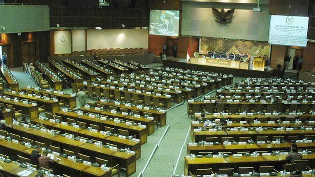 Selain Gedungnya, Ada Juga yang Jual Online Anggota DPR