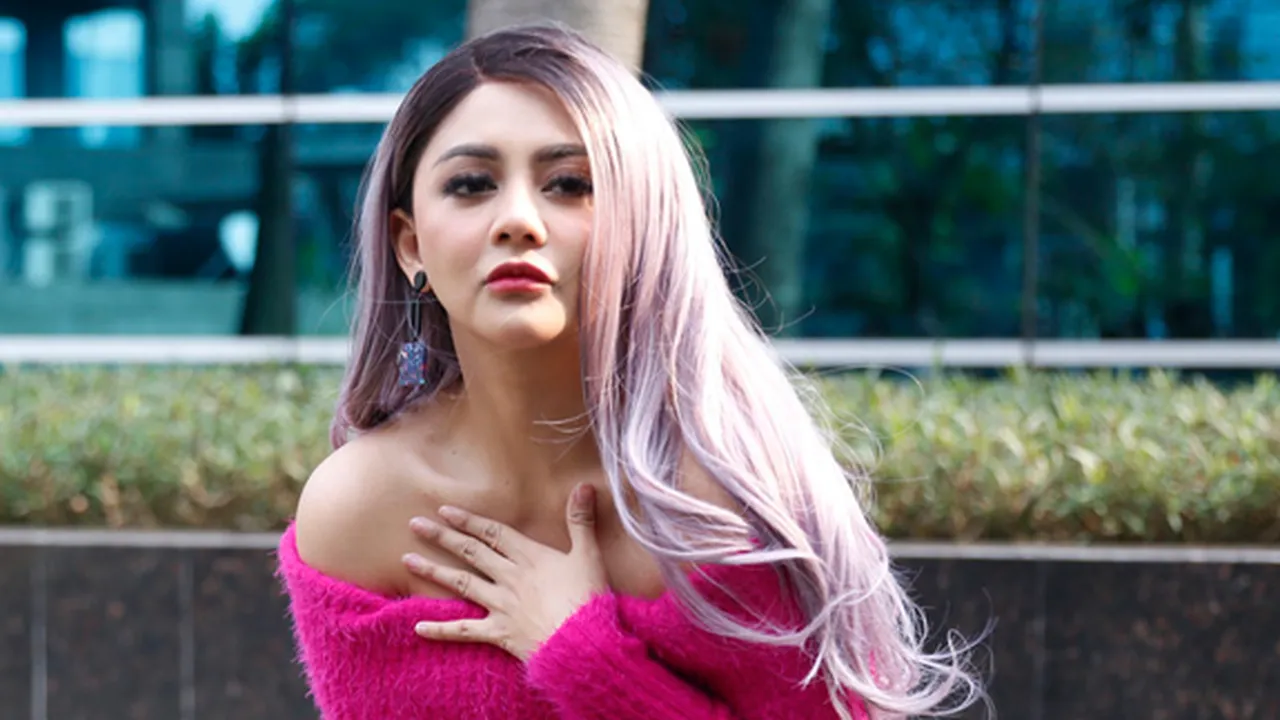Selama Belum Nikah Lagi Jenita Janet Pakai KB, Biar Bebas Berhubungan Intim?