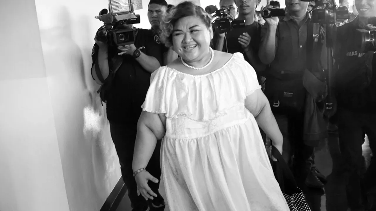 Selama Sakit Dalam Masa Tahanan, Pretty Asmara Dirawat Para Sahabat