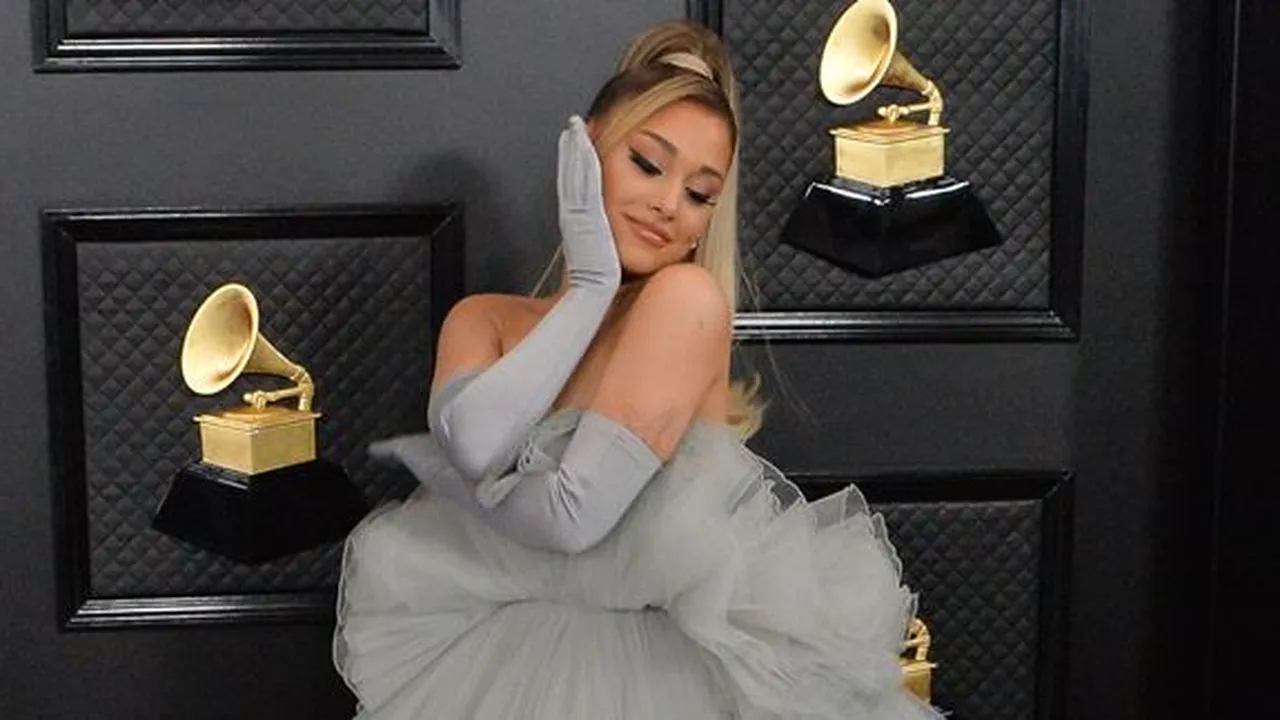Selamat! Ariana Grande dan Dalton Gomez Resmi Menikah Setelah Setahun Pacaran
