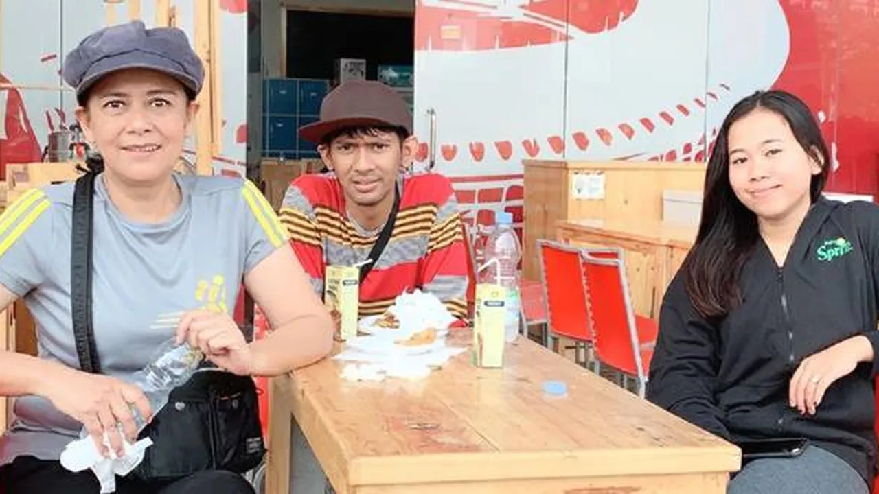 Selamat, Istri dari Anak Bungsu Lydia Kandou Hamil Anak Pertama