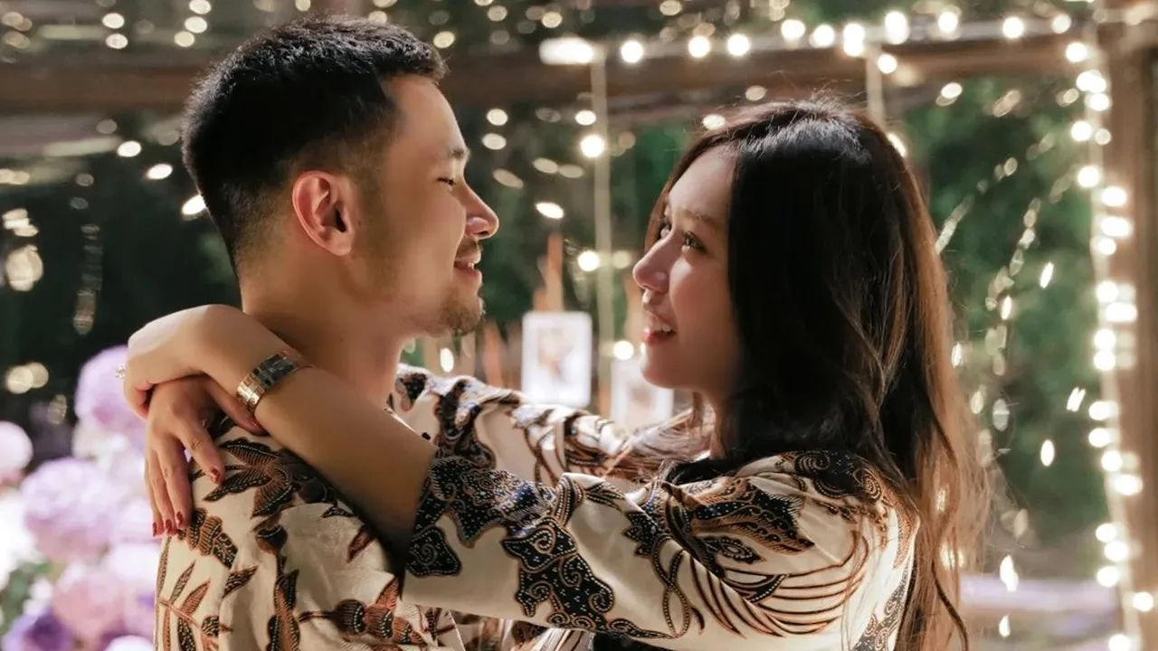 Selamat! Jess No Limit dan Sisca Kohl Dikaruniai Anak Pertama - Nama Indahnya Curi Perhatian Selamat! Jess No Limit dan Sisca Kohl Dikaruniai Anak Pertama - Nama Indahnya Curi Perhatian