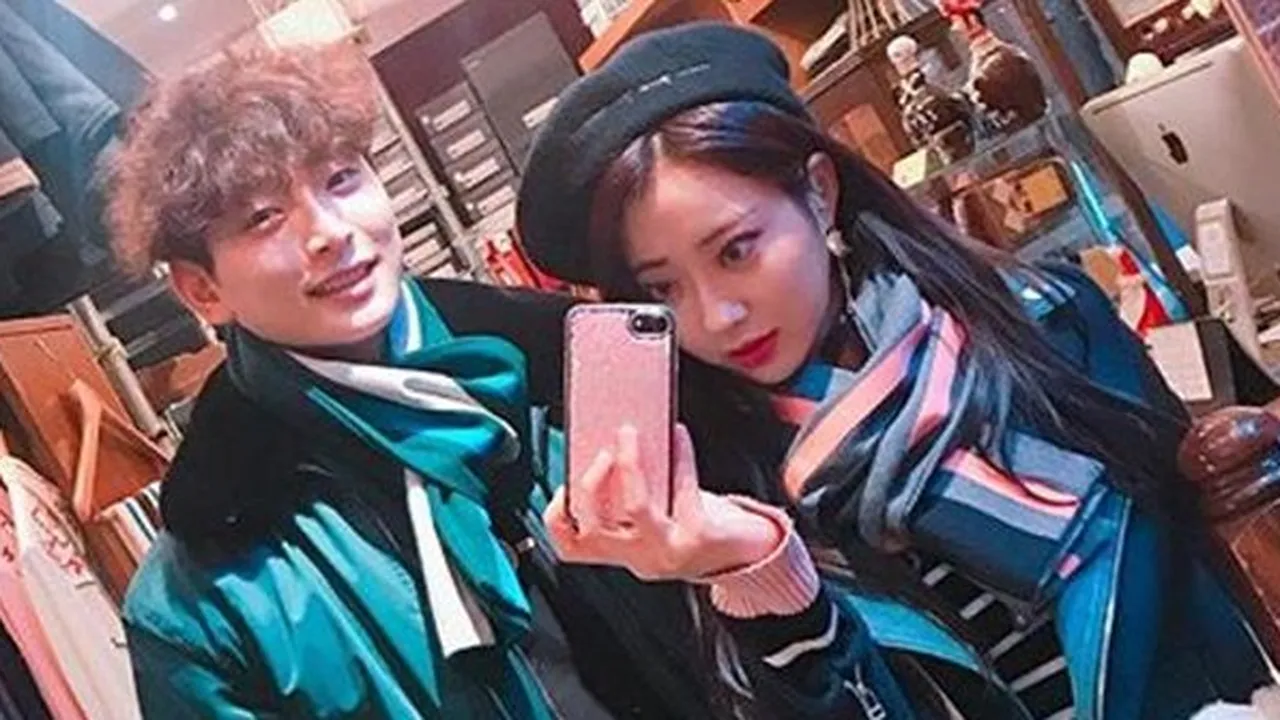 Selamat! Jinwoon dan Kyungri eks Nine Muses Dikonfirmasi 2 Tahun Pacaran