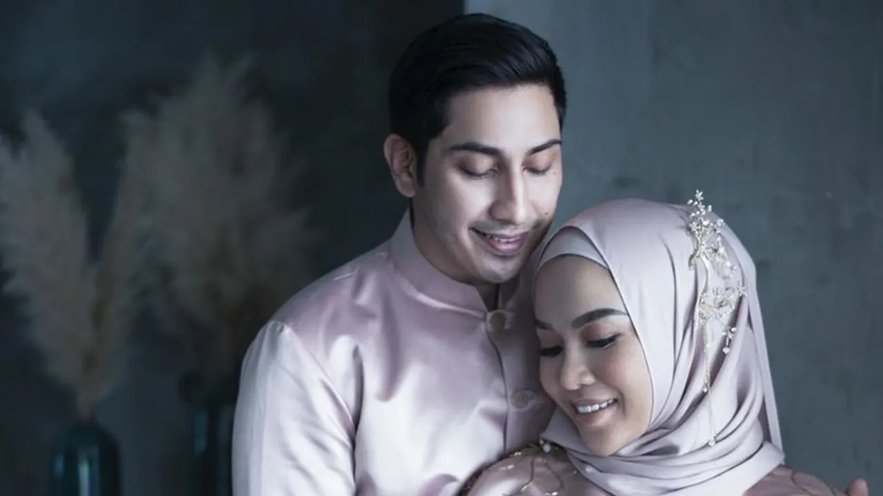 Selamat! Medina Zein Adik Ipar Ayu Azhari Melahirkan Anak Pertama Selamat! Medina Zein Adik Ipar Ayu Azhari Melahirkan Anak Pertama
