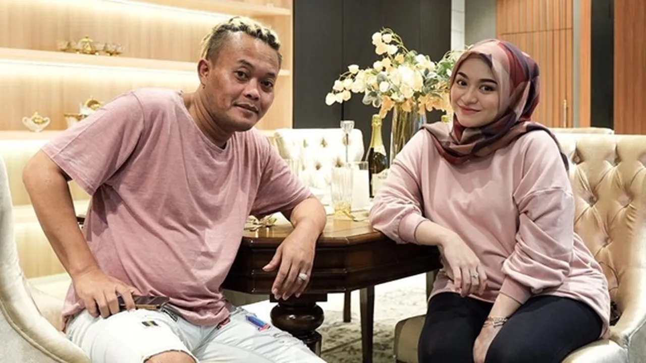 Selamat! Nathalie Holscher Melahirkan Anak Pertamanya dengan Sule Selamat! Nathalie Holscher Melahirkan Anak Pertamanya dengan Sule