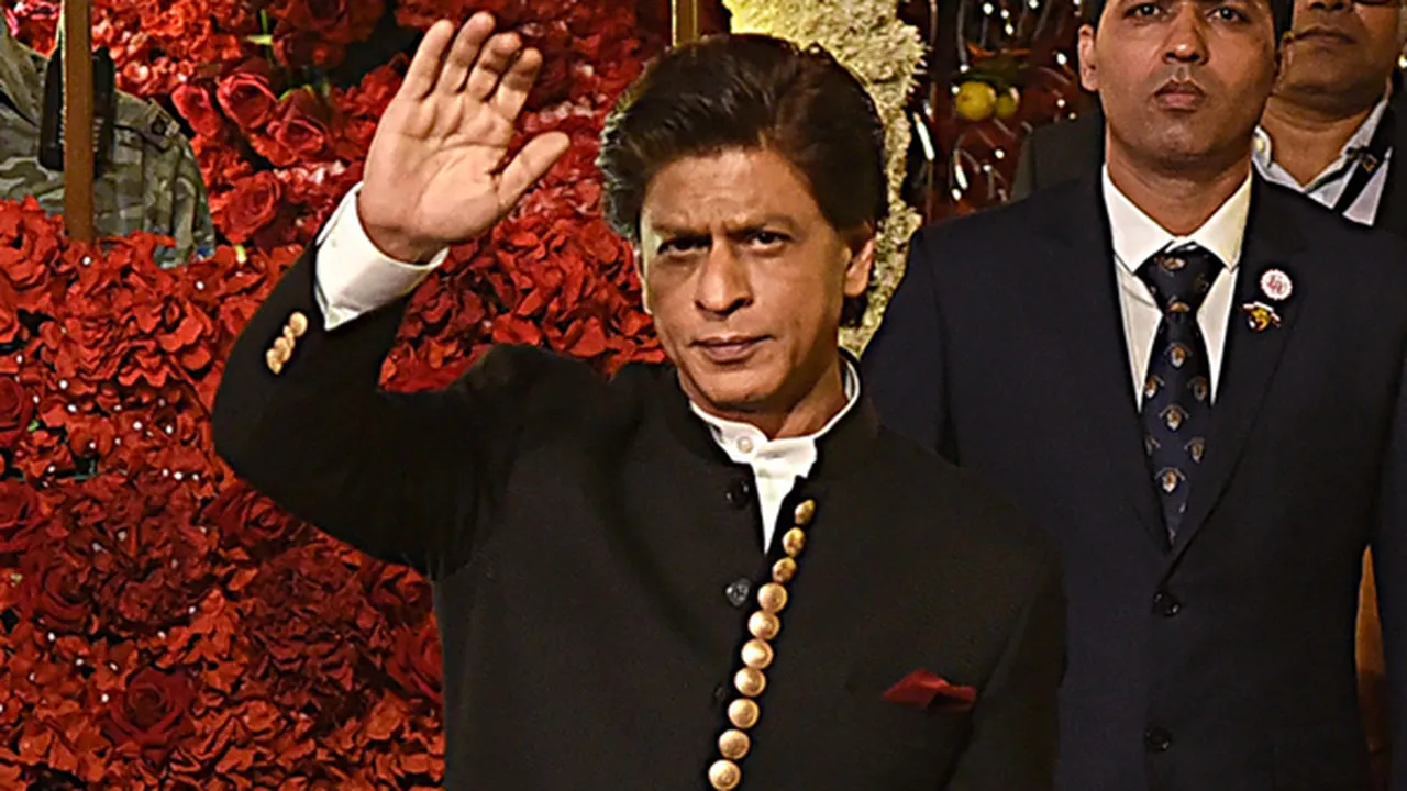 Selamatkan Manajer Aishwarya Rai, Shahrukh Khan Alami Luka Bakar Ringan