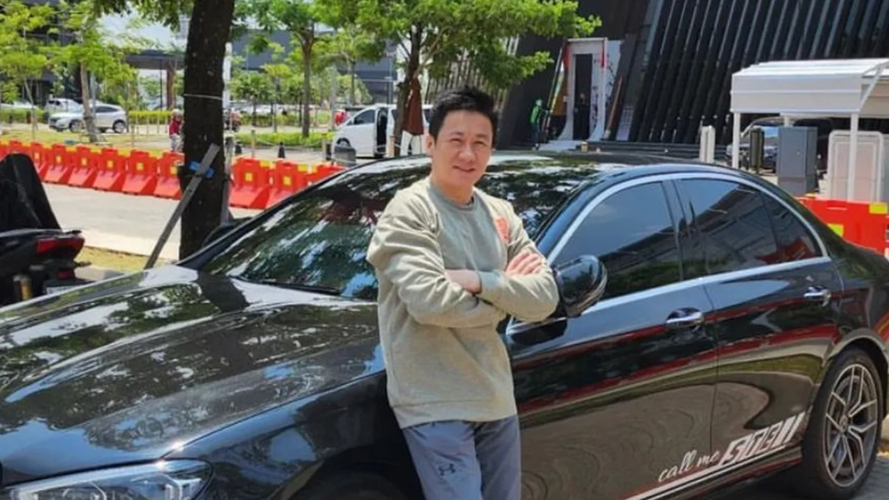 Selebgram Hendra Hartolo Tjandra Bagi Tips Awet Muda