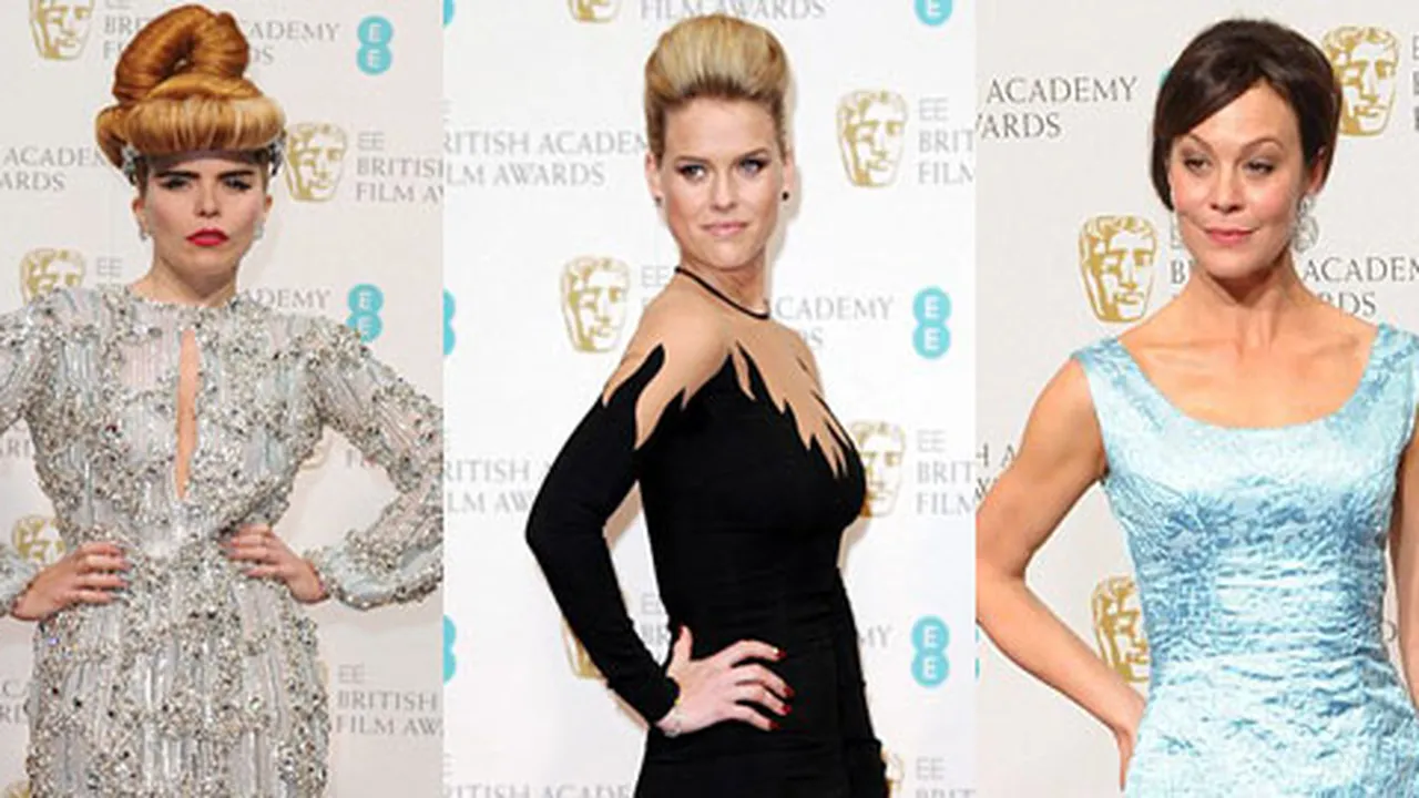 Selebriti Berbusana Payah Saat Red Carpet BAFTA 2013