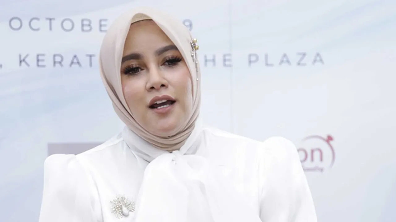 Semenjak Berhijab, Olla Ramlan Lebih Pilih-Pilih Pekerjaan