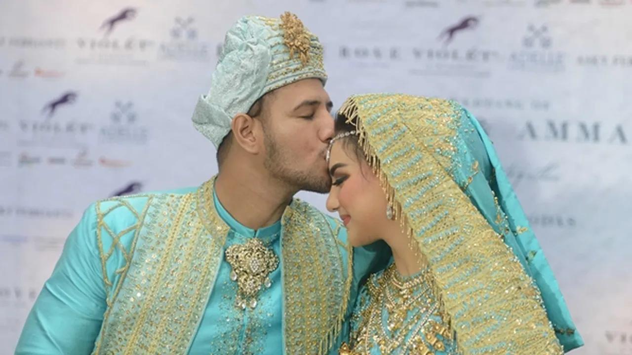 Semenjak Irish Bella Hamil, Ammar Zoni Ngidam Duren Semenjak Irish Bella Hamil, Ammar Zoni Ngidam Duren