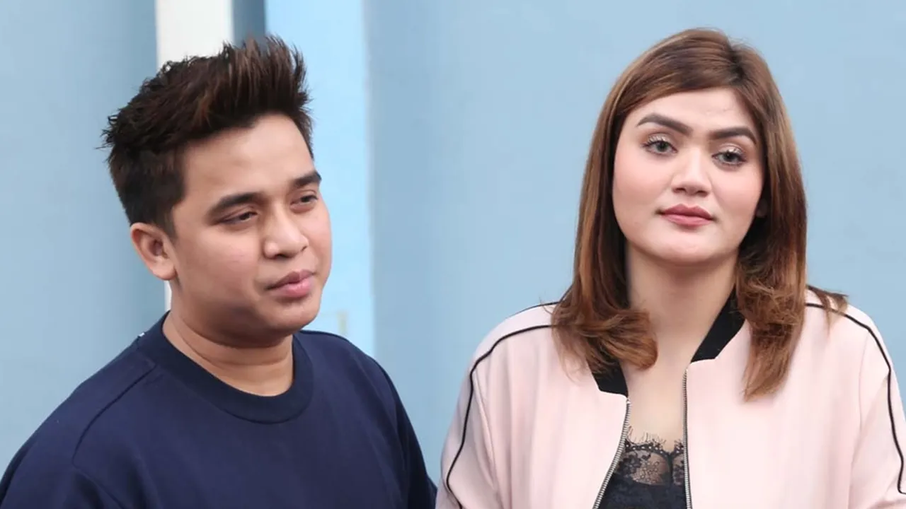 Sempat Dikabarkan Putus, Hilda Vitria dan Billy Syahputra Kembali Mesra