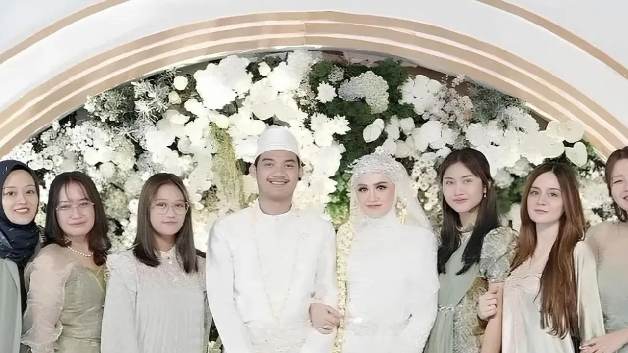Sempat Dirahasiakan, Begini Momen Pernikahan Happy Asmara dengan Gilga Sahid yang Tersebar - Mewah Meski Tertutup