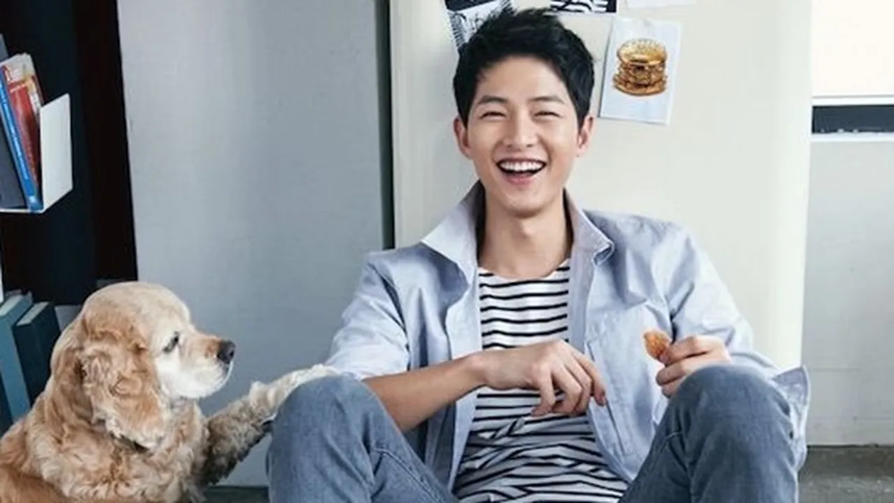Sempat Dirumorkan Cerai, Song Joong Ki Santai dan Penuh Tawa di Brunei