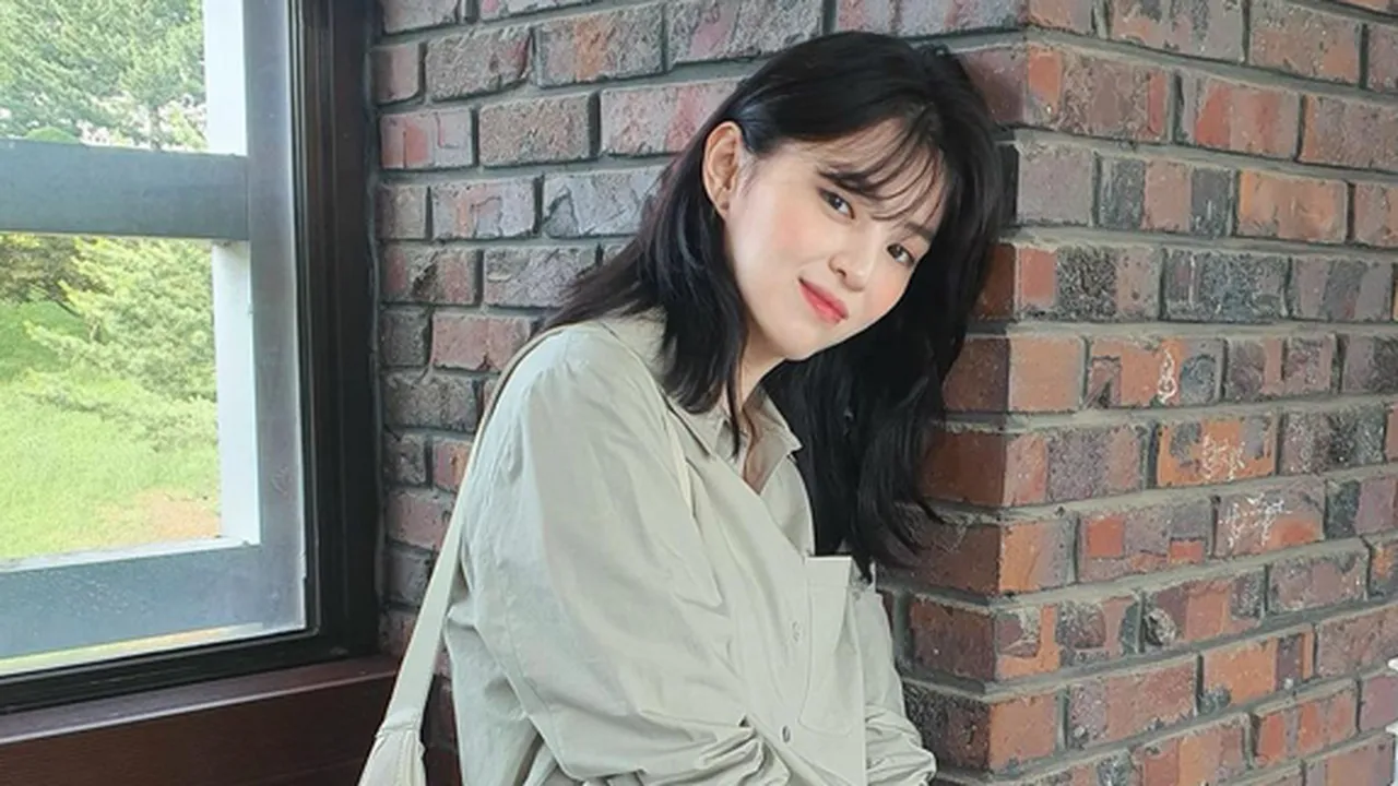 Sempat Jadi Pelakor Hingga Mahasiswi Fakultas Seni, Intip 5 Evolusi Gaya Han So Hee dalam Drakor Sempat Jadi Pelakor Hingga Mahasiswi Fakultas Seni, Intip 5 Evolusi Gaya Han So Hee dalam Drakor