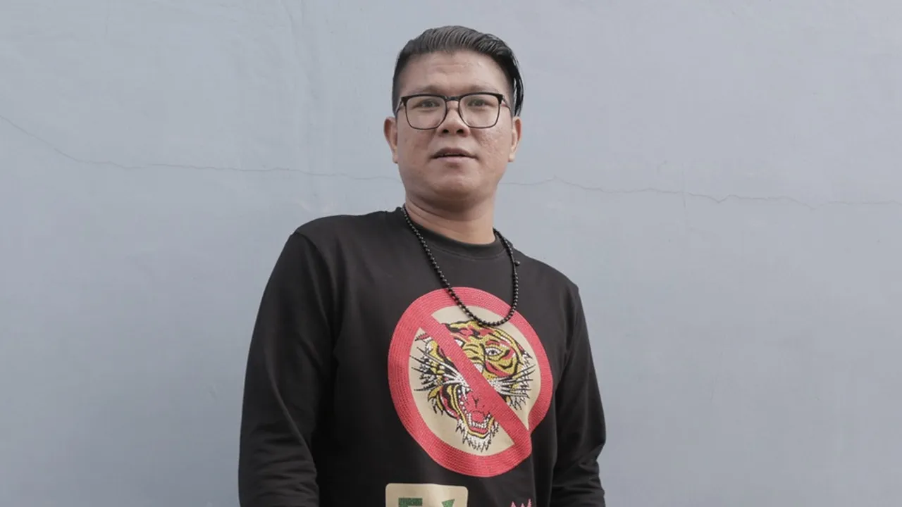 Semula Kesal Dipanggil 'Babang Tamvan', Kini Andika Hasilkan 3 Mobil - 2 Rumah!