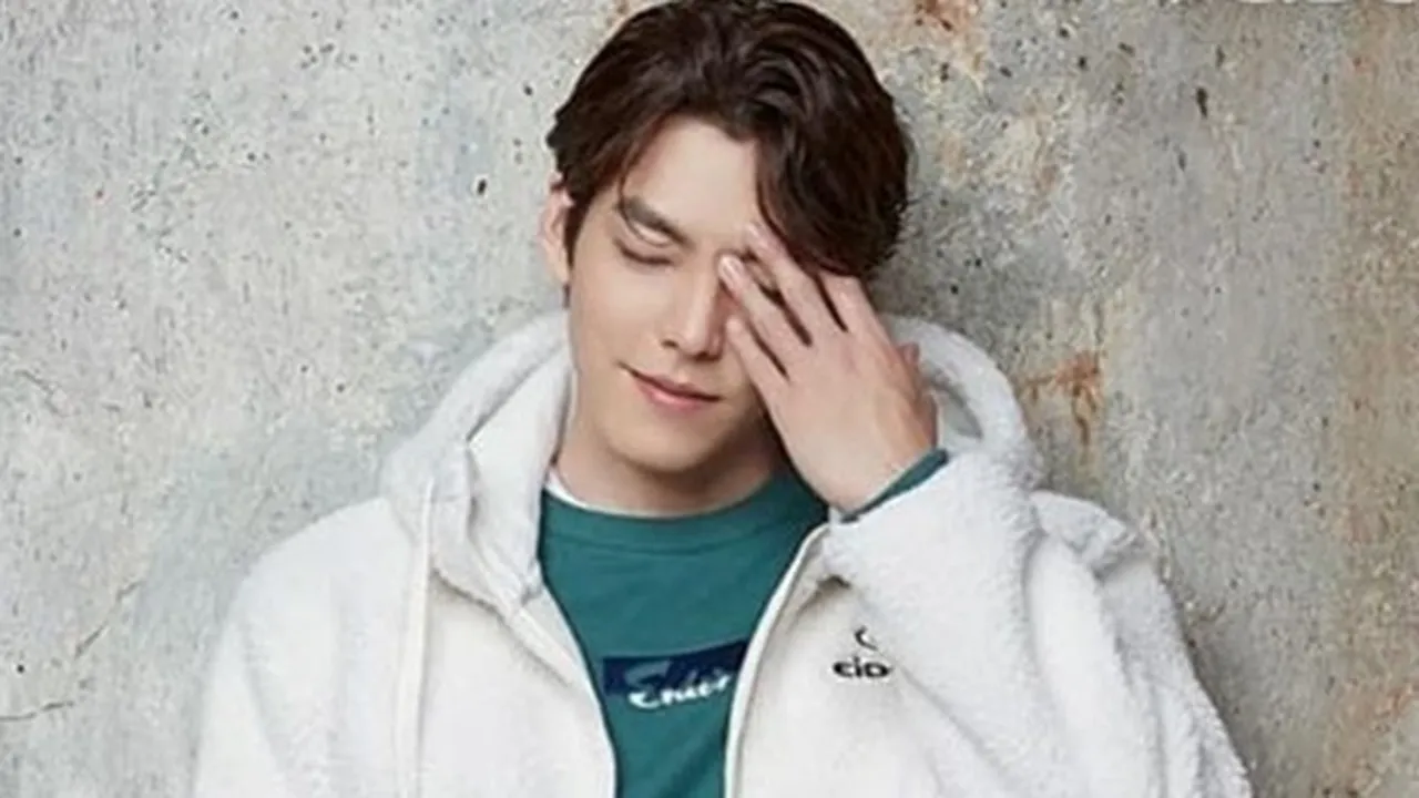 Senyum Kim Woo Bin di Penampilan Terbaru, Makin Sehat Makin Tampan