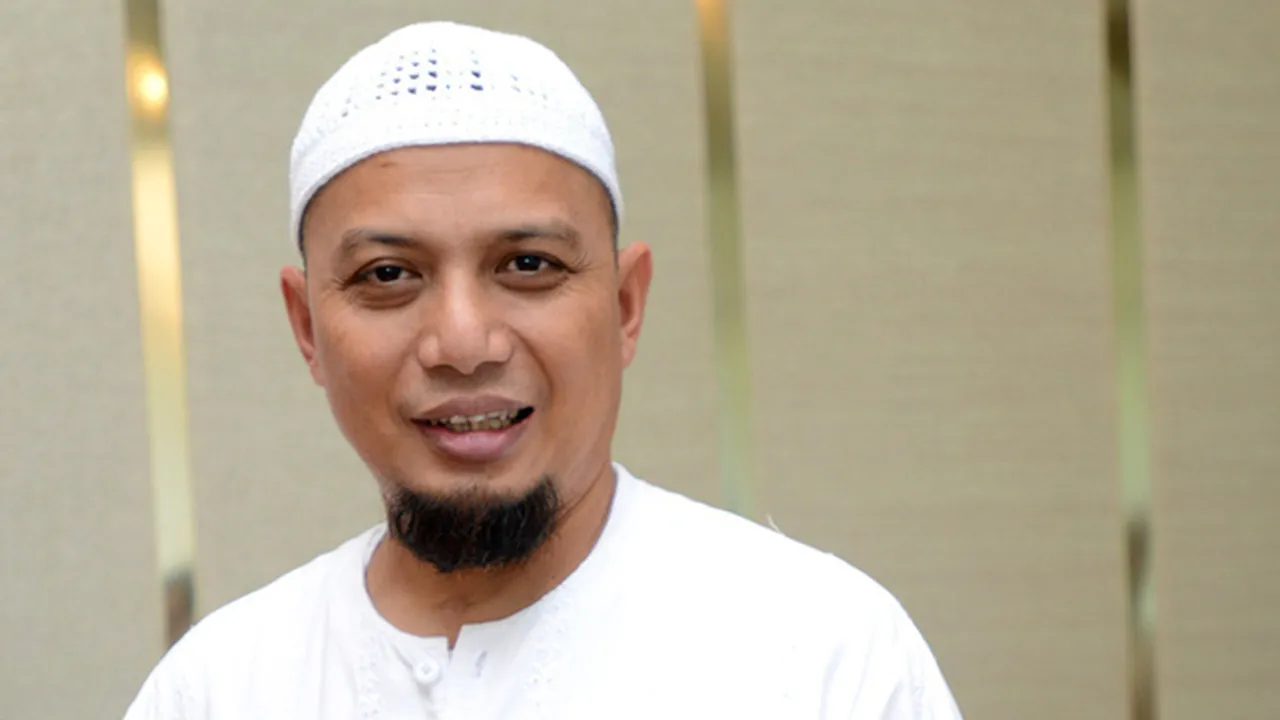 Sepekan Dirawat di Malaysia, Ustaz Arifin Ilham Sudah Mulai Membaik Sepekan Dirawat di Malaysia, Ustaz Arifin Ilham Sudah Mulai Membaik