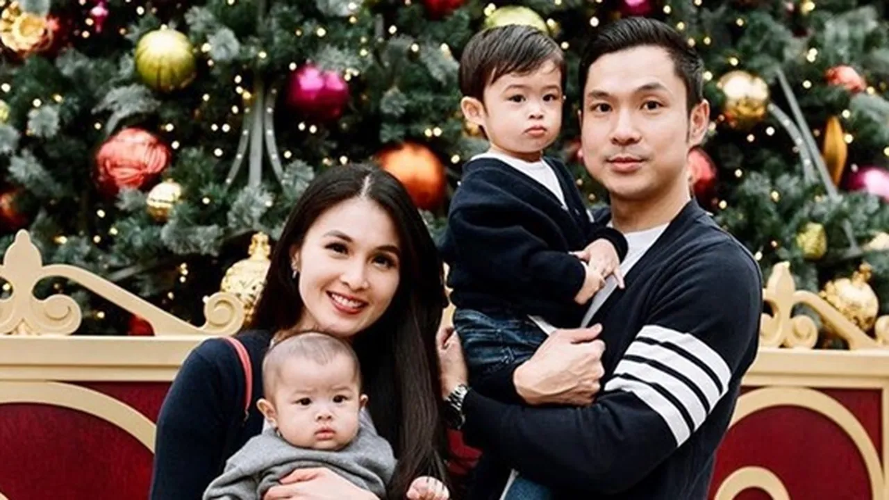 Sering Bertemu Selama PSBB, Sandra Dewi Ungkap Suaminya Banyak Komentar Soal Anak